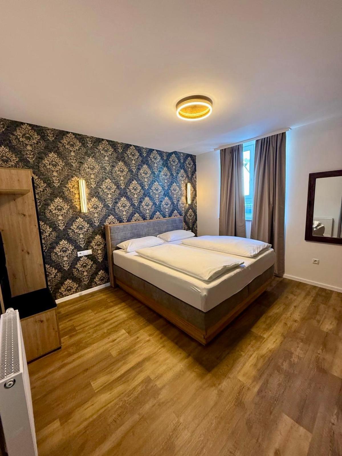 Hotel Restaurant Unikat Zeltingen-Rachtig Zewnętrze zdjęcie